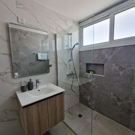 One Bedroom Apartment, No 205, Kato Paphos -By Imh Travel & Tours Exterior photo
